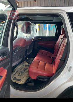 جیپ گراند شیرۆکی